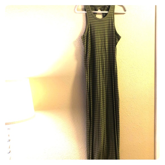 EXPRESS | Striped Keyhole Maxi - Picture 5 of 6